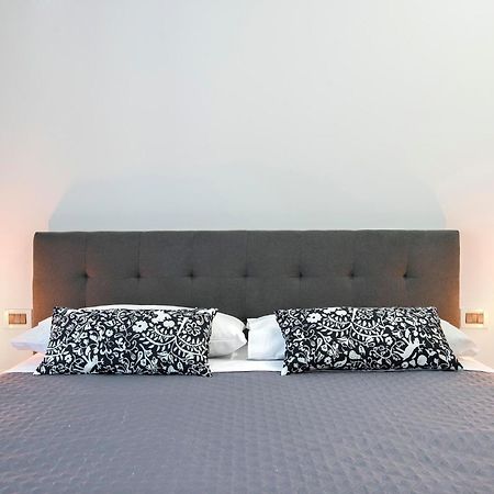 Appia Luxe - A Poche Fermate Del Centro Roma Exterior foto