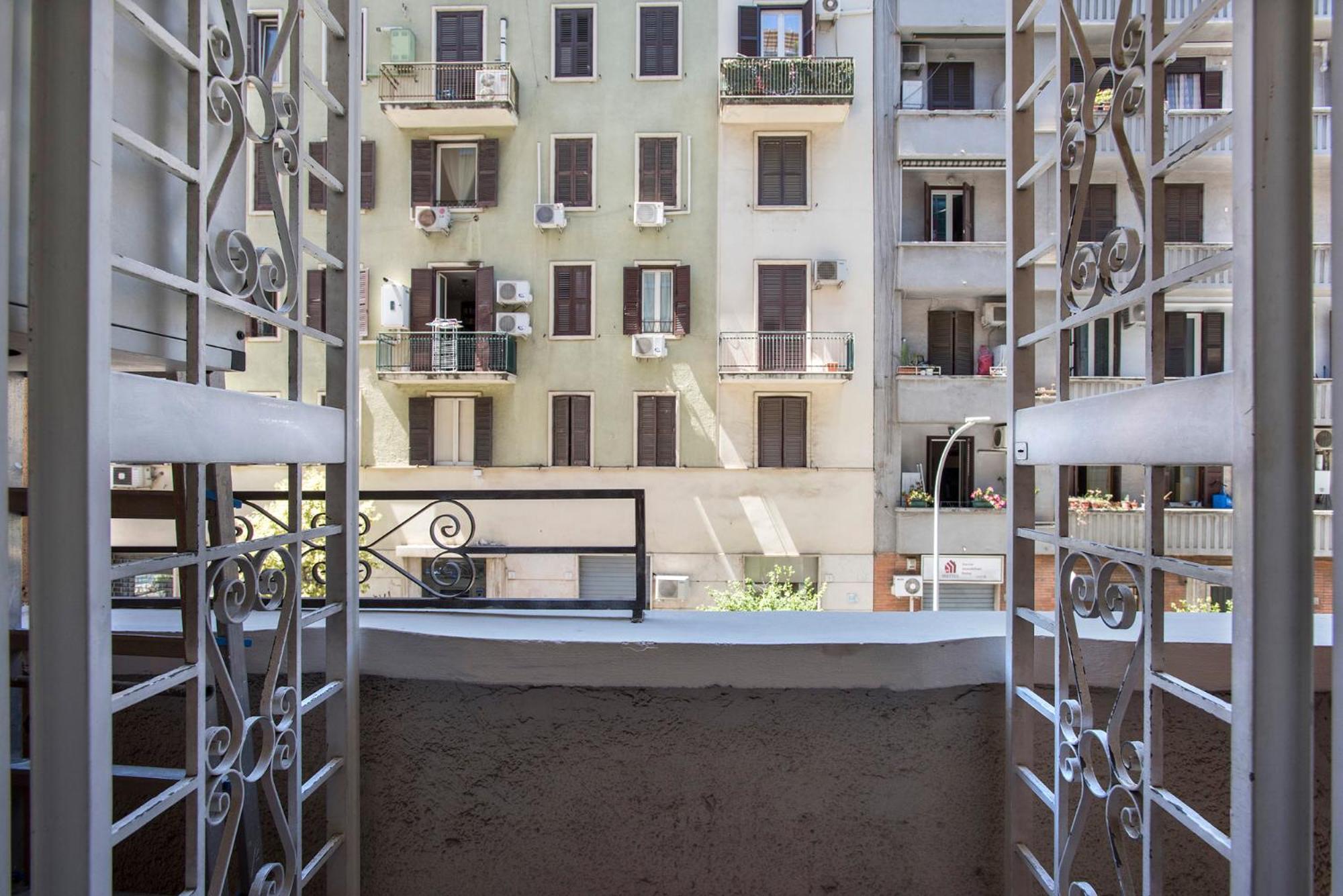 Appia Luxe - A Poche Fermate Del Centro Roma Exterior foto